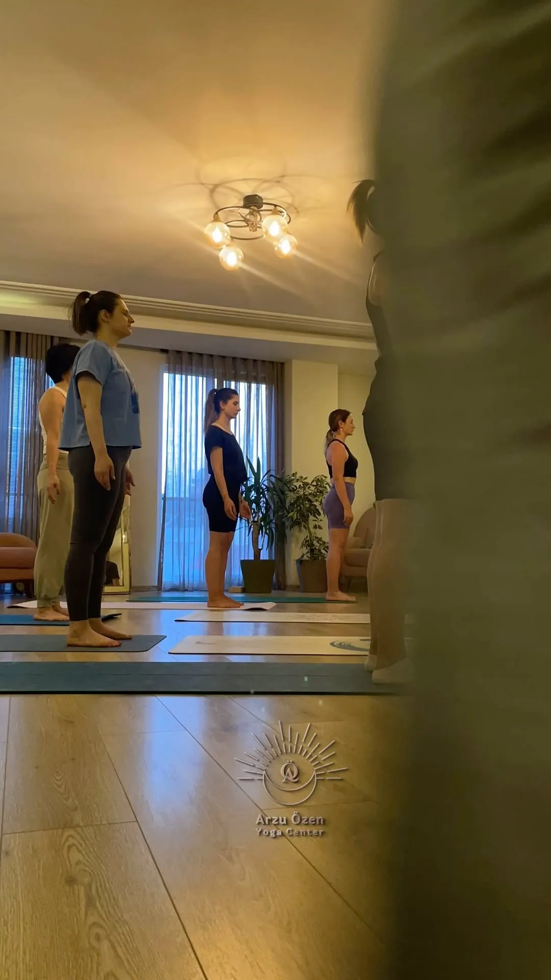 @arzuozen_yogacenter @arzuozen_yoga . . görseli