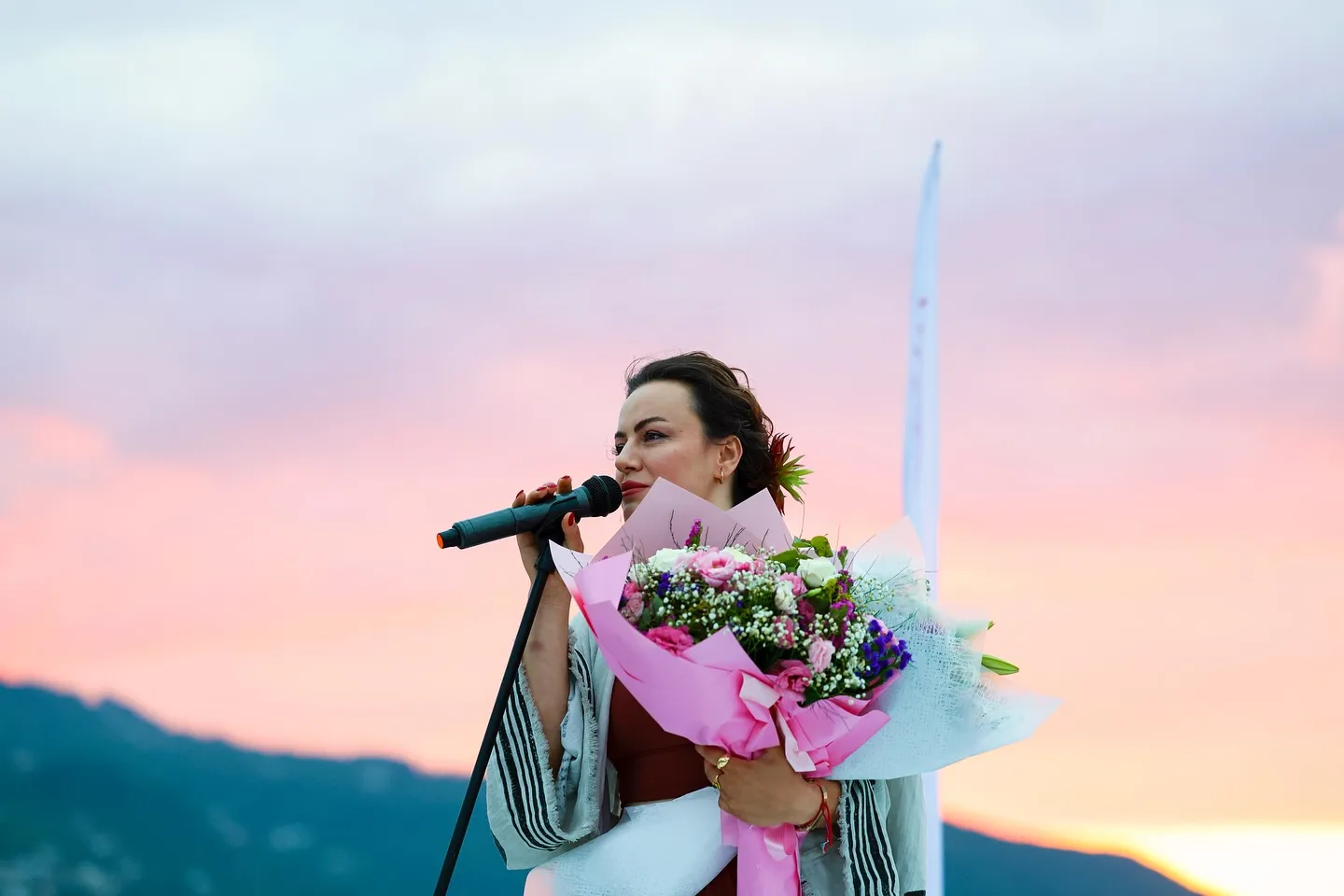 Sahnede prova yoktur. Söylediğin her görseli